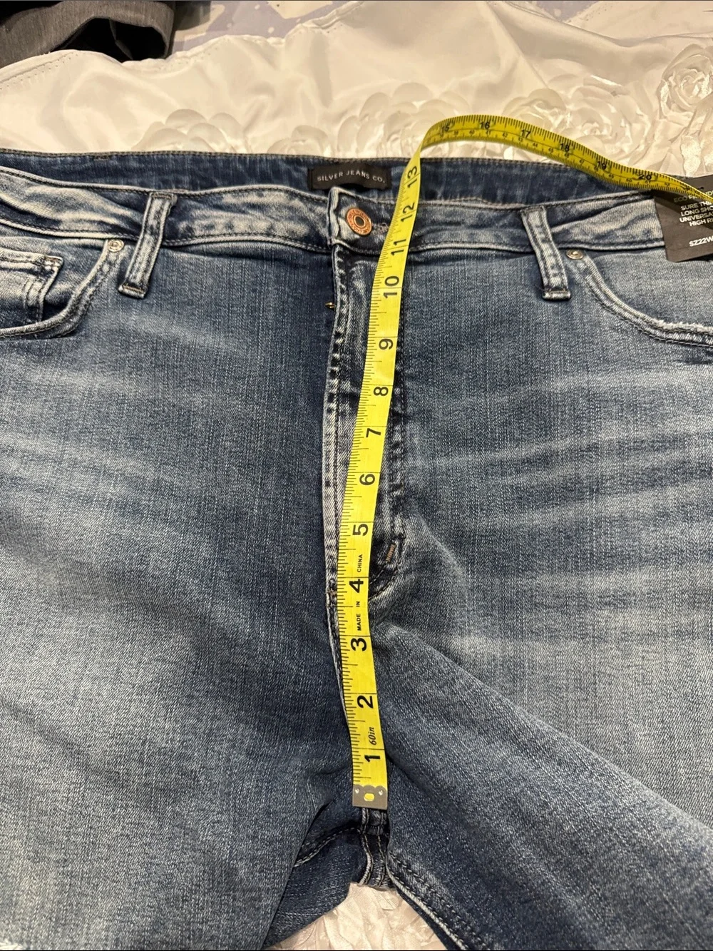 Silver Jeans Sure Thing High Rise Long Shorts 22W Indigo NWT